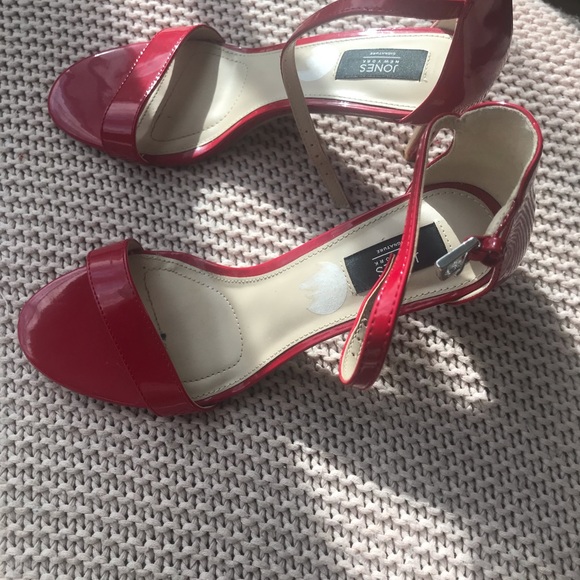 Jones nice red sandals comfortable heels - Picture 3 of 8